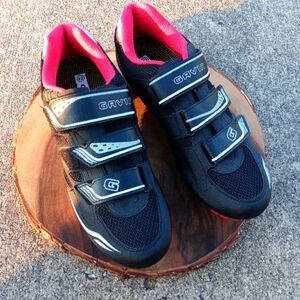 Gavin| Off Road Mountain Cycling Shoes Black and Red Sz 42 US 9.5W/8M SHOES ONLY